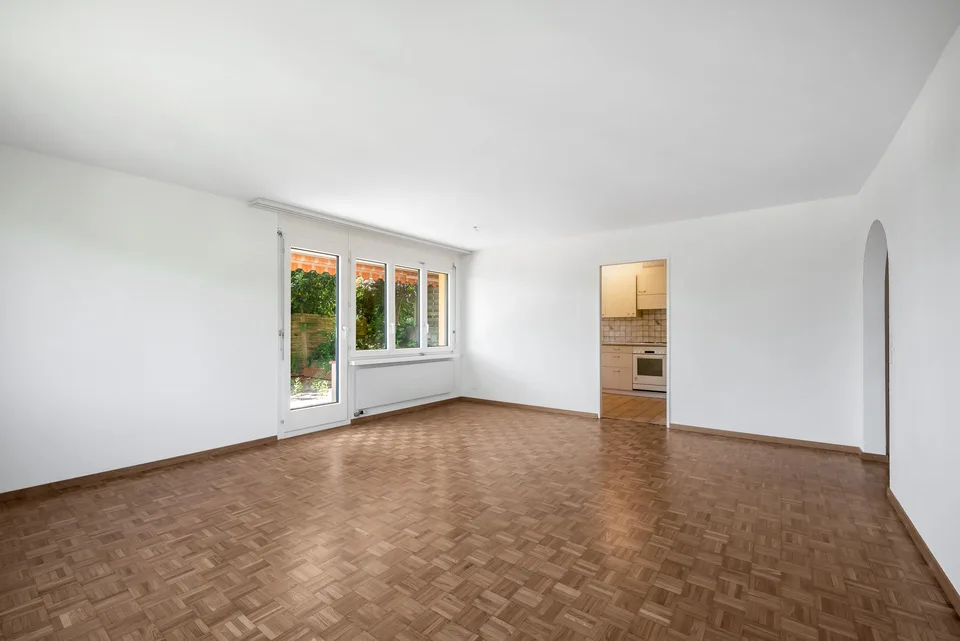 Quietly located apartment seeks you!