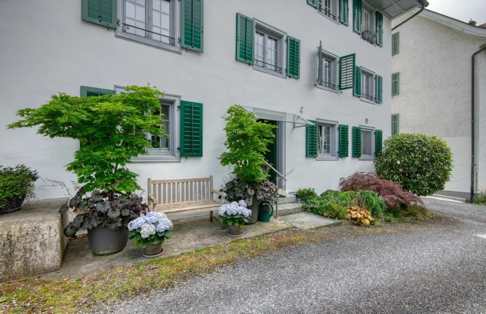 Appartement 3,5 pièces : vivre avec du caractère et du charme dans une maison historique