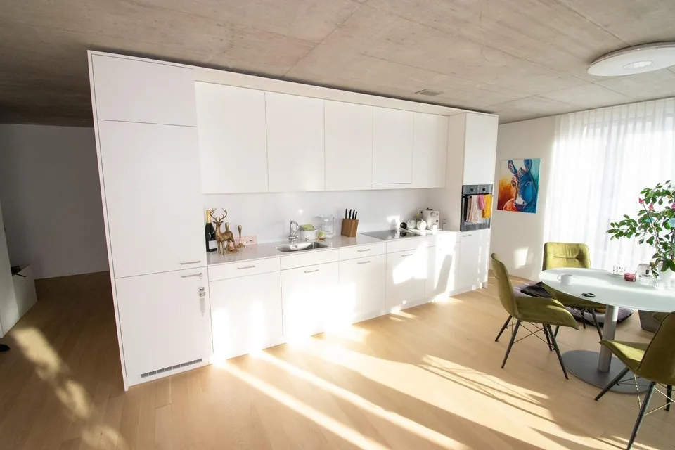 Appartamento moderno e luminoso di 2,5 locali nel centro di Pratteln (65m2)