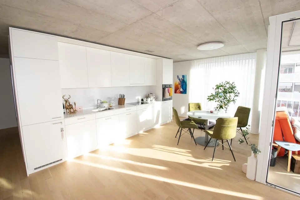 Appartamento moderno e luminoso di 2,5 locali nel centro di Pratteln (65m2)