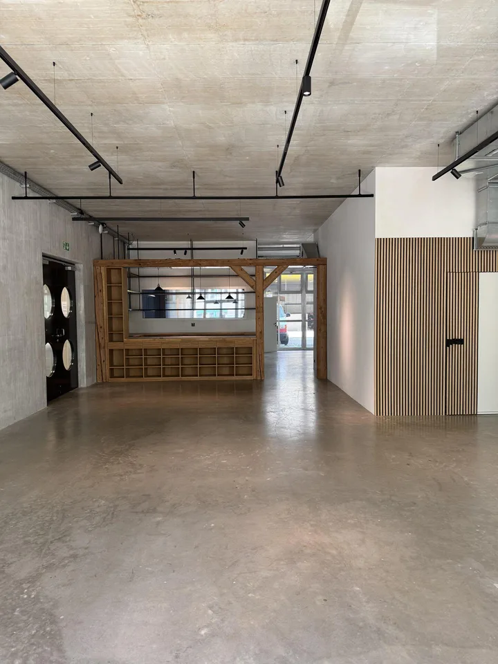 Betriebsbereite Gastrofläche im Neubau