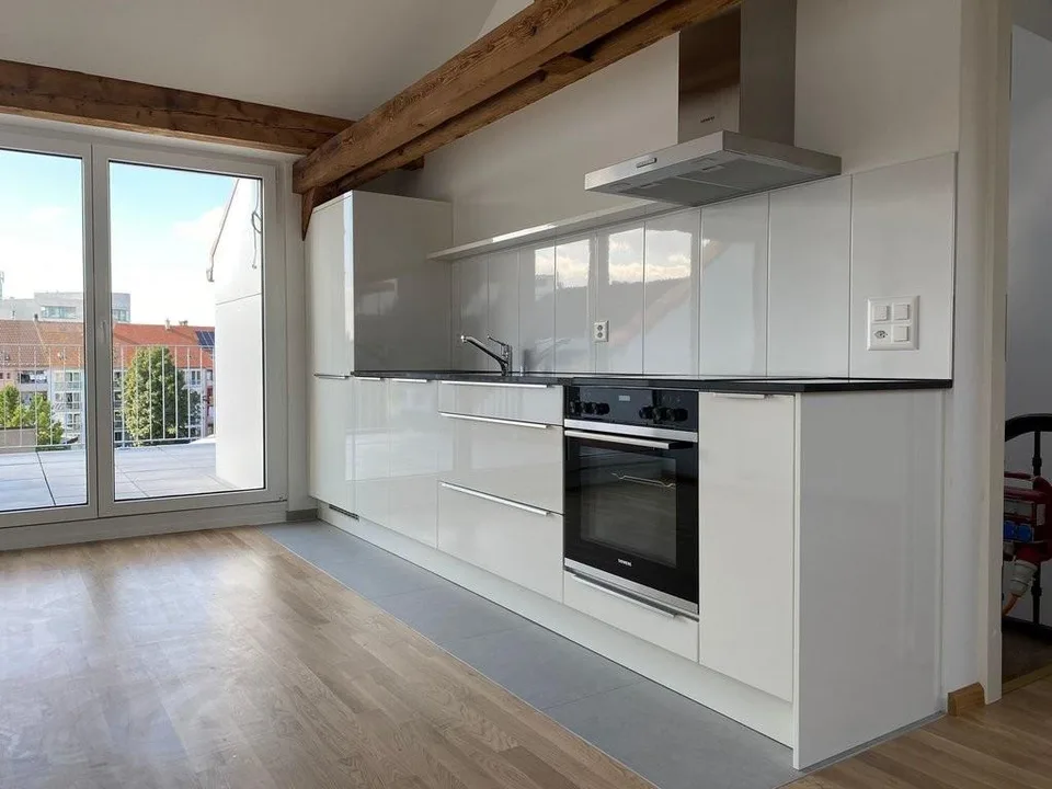 gemütliche Dachwohnung mit grosser Terrasse