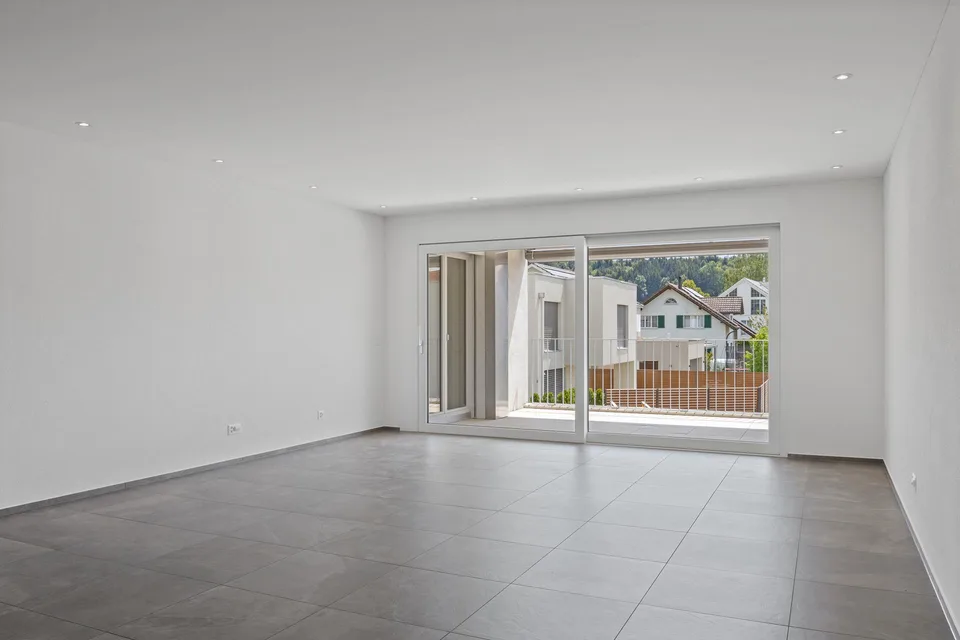 Schöne helle 4.5 Zimmer-Wohnung an ruhiger Lage