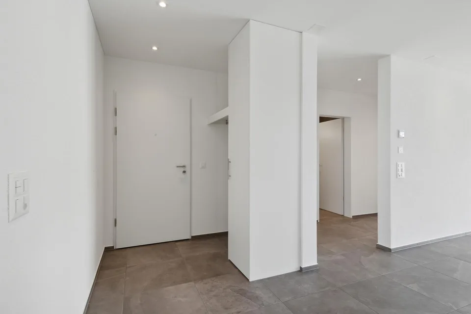 Schöne helle 4.5 Zimmer-Wohnung an ruhiger Lage