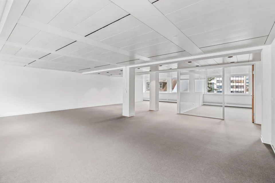 Letzte freie Fläche: Ihr Büro beim Paradeplatz