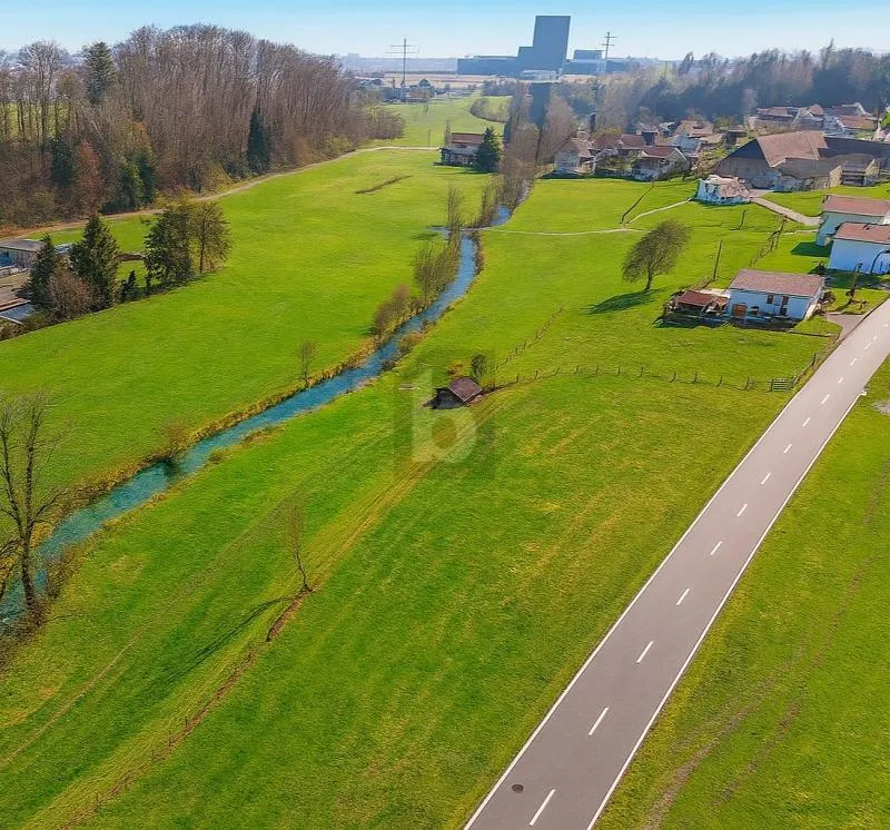 GROSSZÜGIGES BAUPARADIES MIT VIEL FREIRAUM