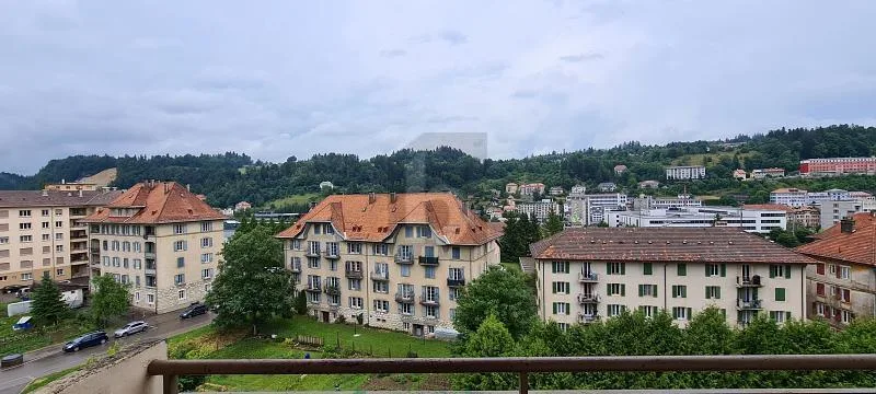 AU CALME AVEC UNE BELLE VUE