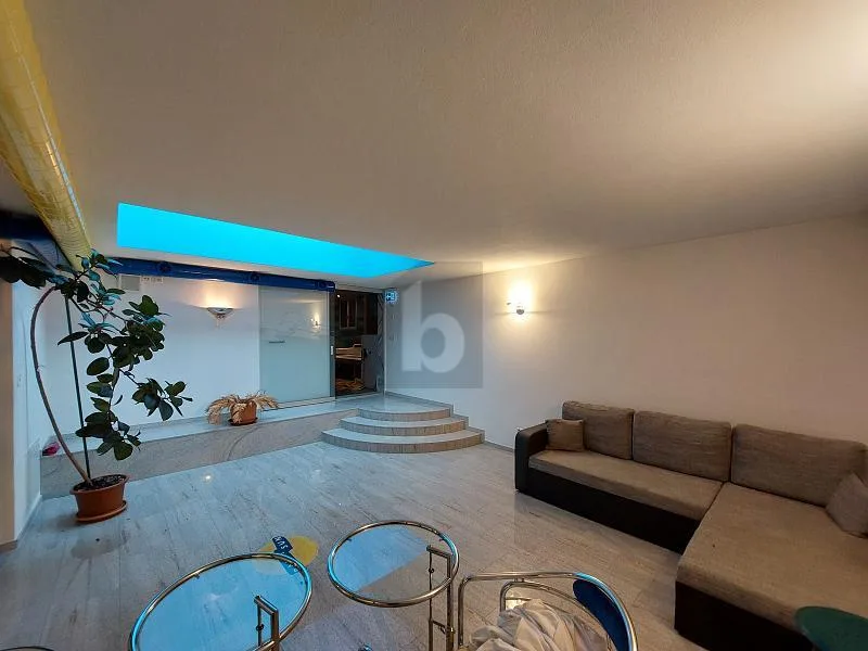 ATTRAKTIVER STANDORT MIT VIEL POTENTIAL !