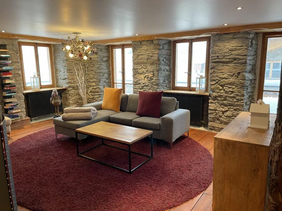 Im Zentrum von Saas-Fee luxuriöse Maisonettewohnung. – Foto 14 von 14