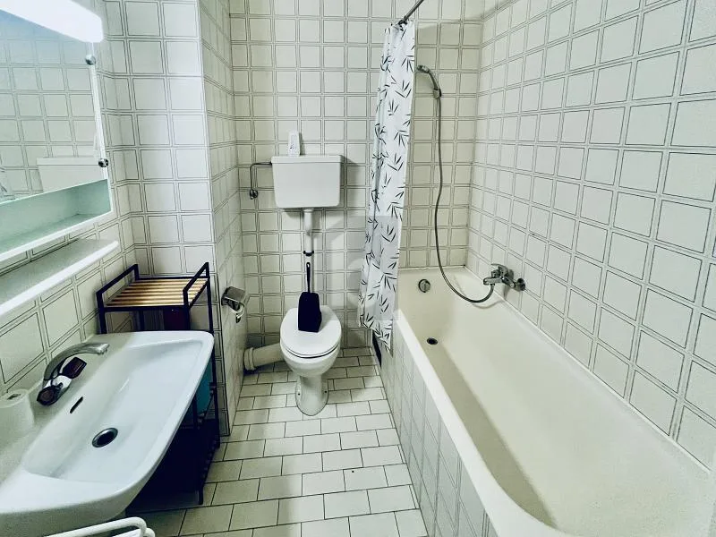 CHARMANT MEUBLÉ CENTRAL POUR COUPLE OU FAMILLE