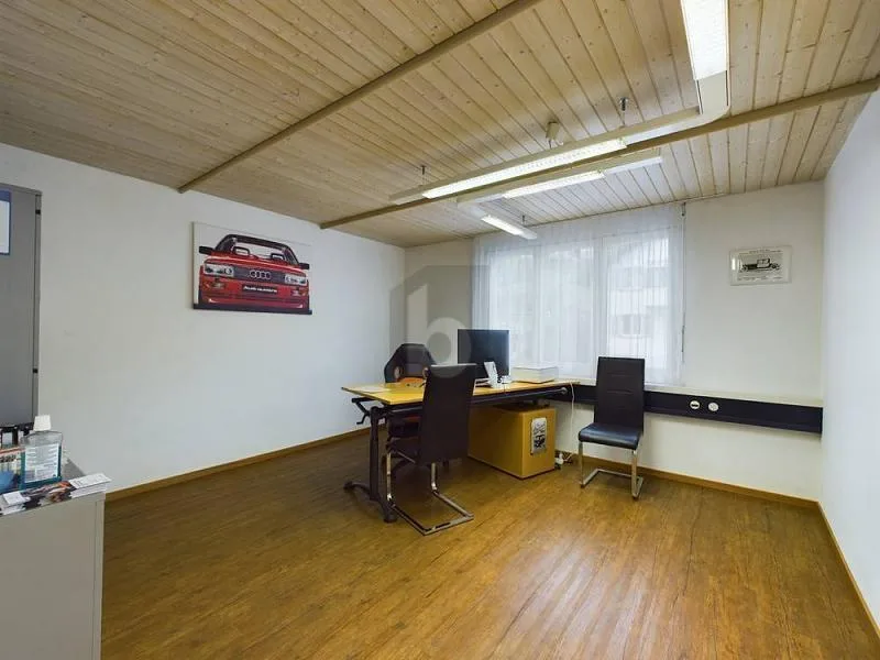 ZENTRAL UND RÄPRESTANTATIV