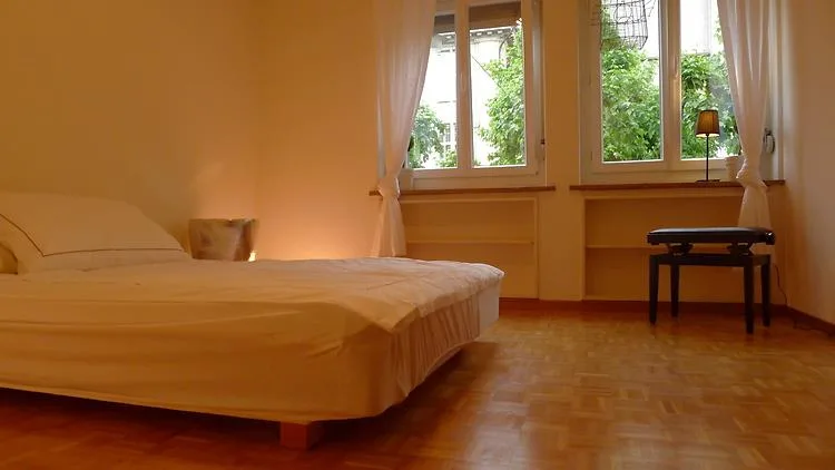 2 ZI-WOHNUNG IN ZÜRICH - KREIS 1 NIEDERDORF, MÖBLIERT