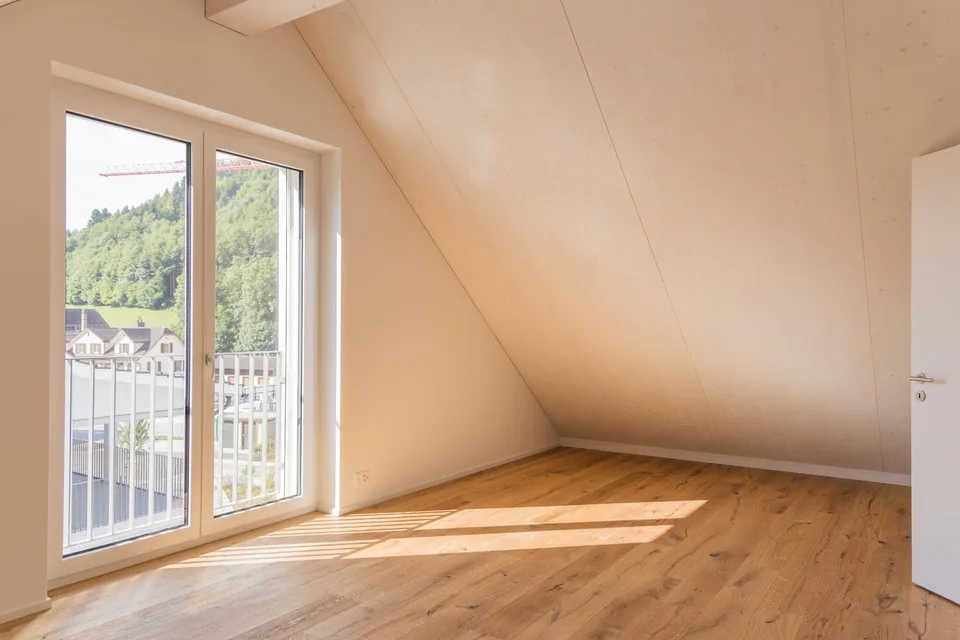 Grosszügige Neubau-Dachwohnung mit Weitblick und Natur – Foto 6 von 12