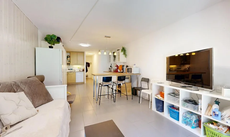 Incantevole appartamento di 2,5 locali con balcone e 2 bagni