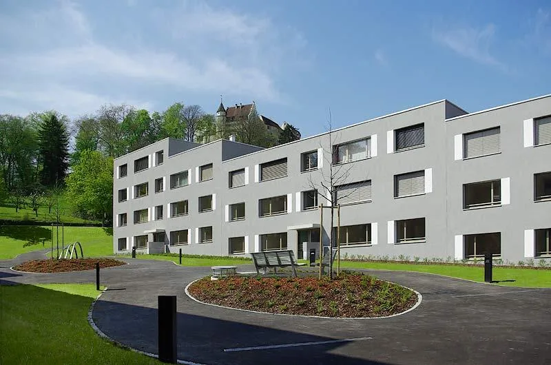 Moderne und grosszügige 3.5 Zimmer-Wohnung
