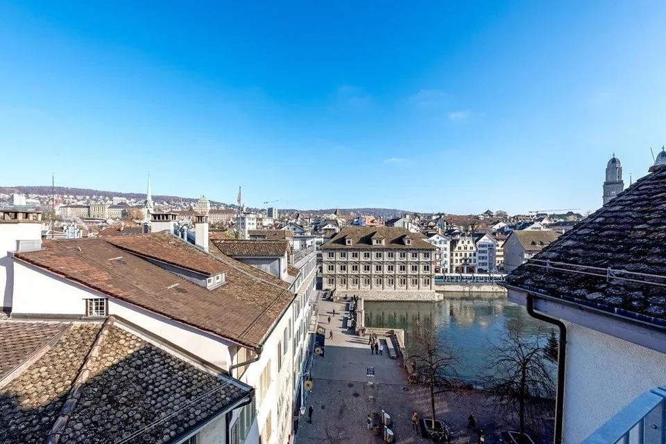 Direkt am Weinplatz, Dachwohnung mit Terrasse und Traumsicht