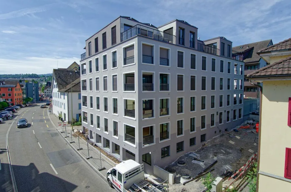 Premier occupant au centre de Wädenswil - appartement 3½ pièces élégant avec loggia – photo 10 sur 10