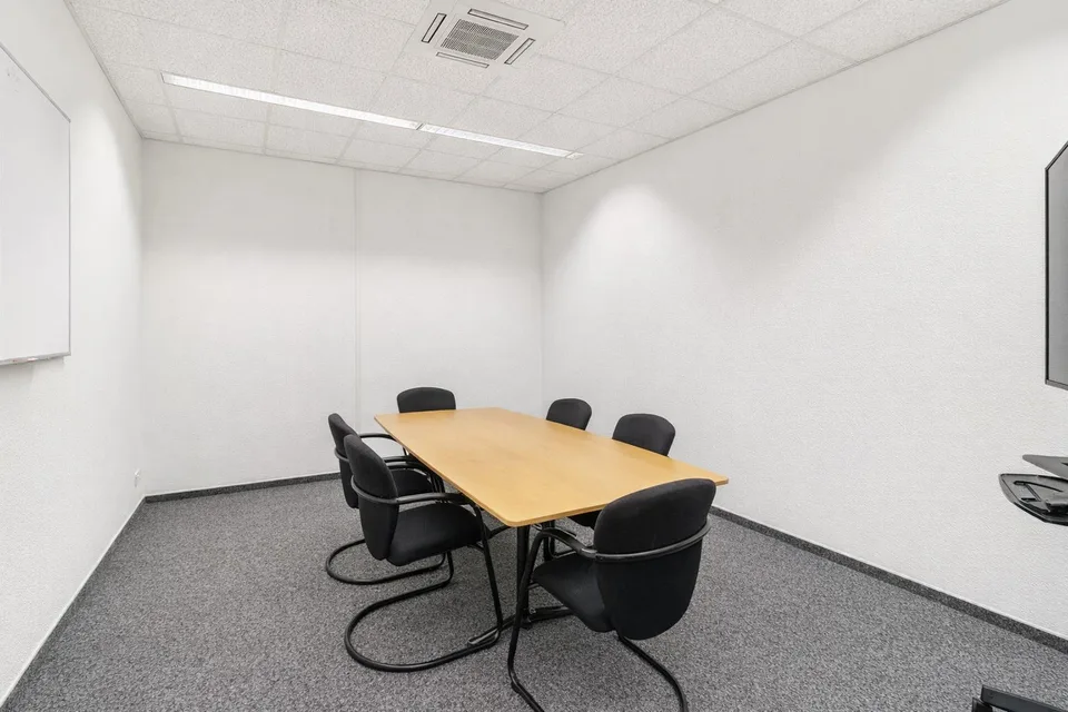 Attraktive Gewerbefläche - Büro, Produktion und Lager unter einem Dach