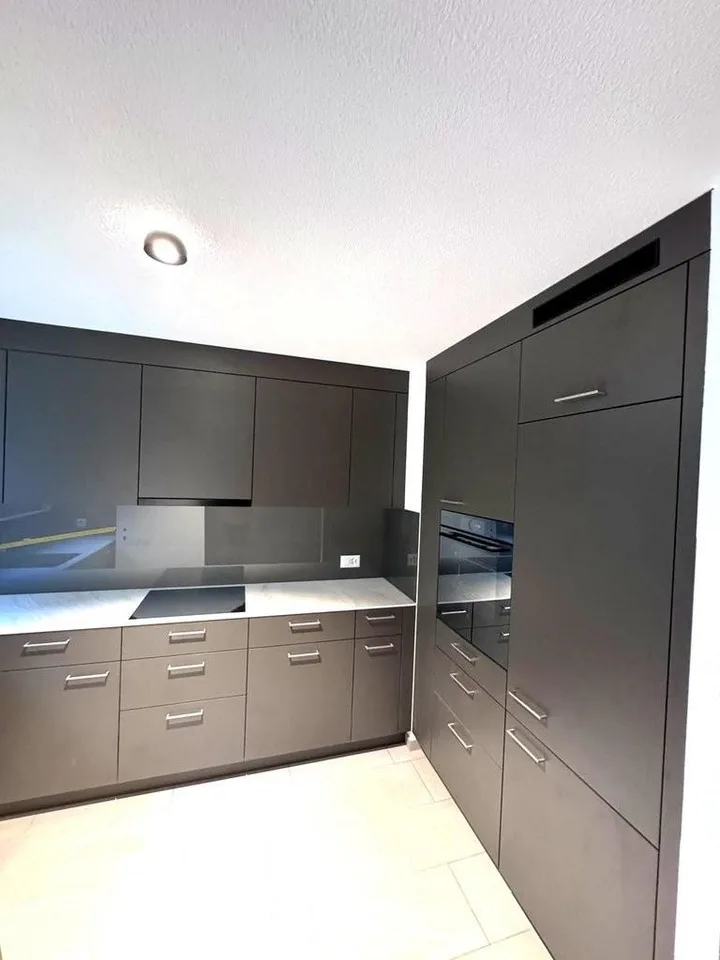 Appartement de 2,5 pièces fraîchement rénové avec balcon à Baden