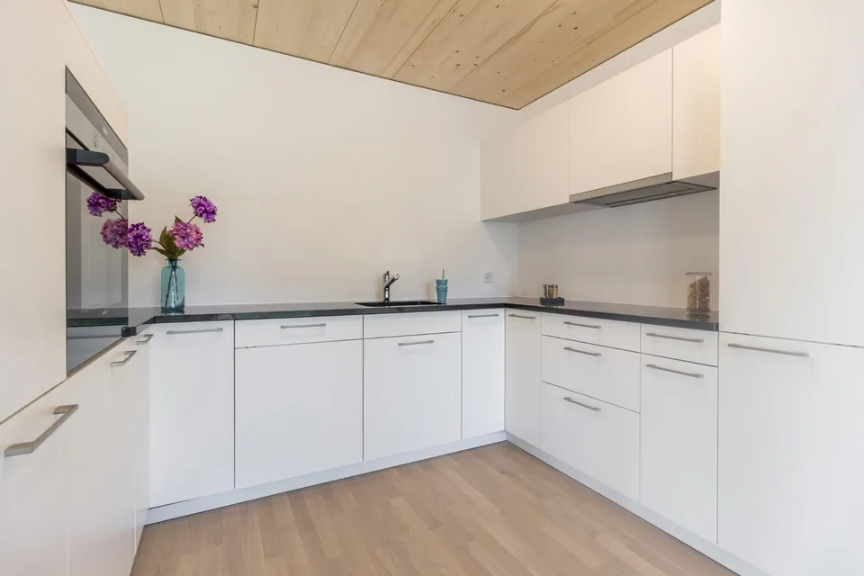 Helle 3.5-Zimmer mit Balkon zu vermieten