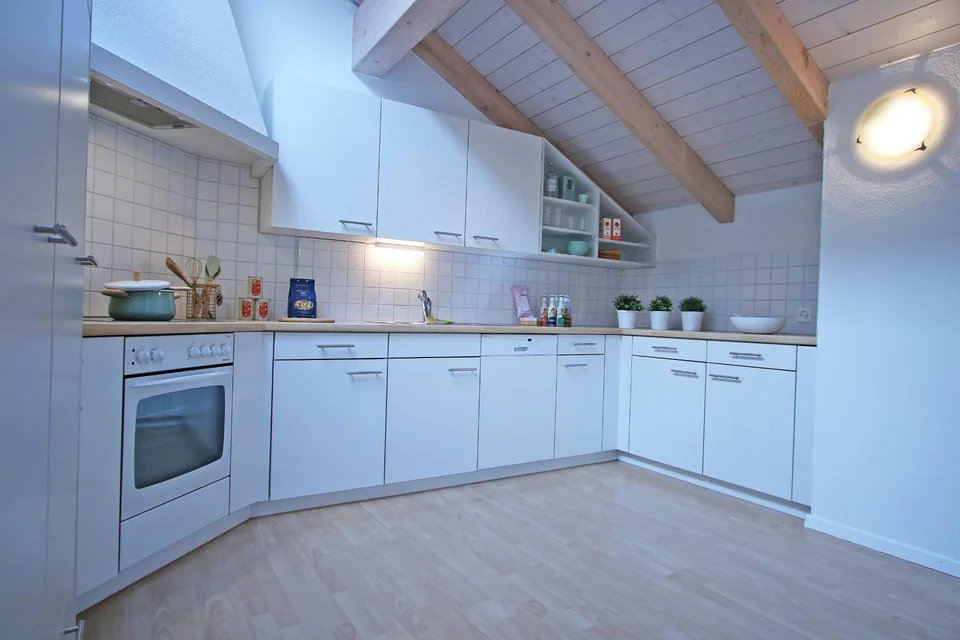 Charmante 2.5-Zimmer-Dachwohnung mit viel Charakter
