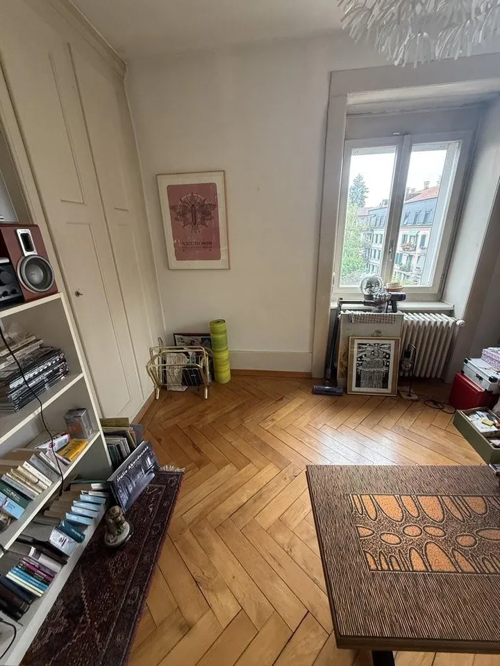 Appartamento di 3 camere, 3° piano a destra