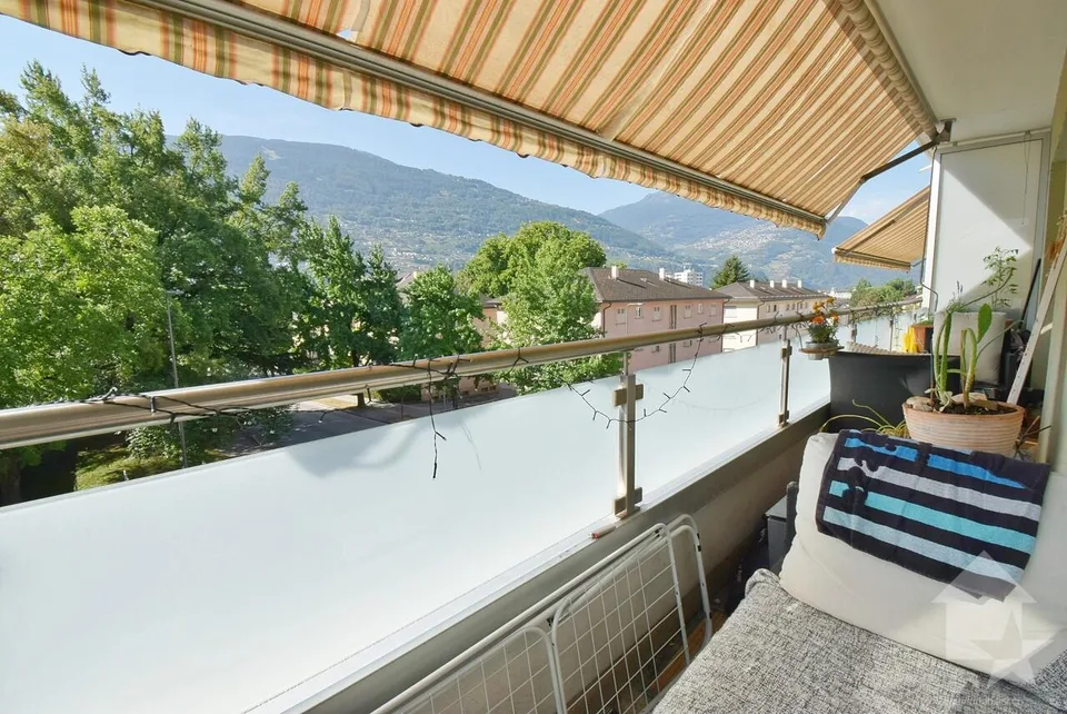 Joli 3.5 pièces au centre ville de Sion avec locataires