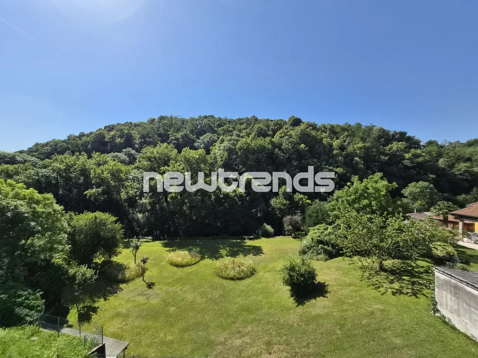 AFFITTASI 3.5 LOCALI CON TERRAZZINO E VISTA APERTA SUL VERDE