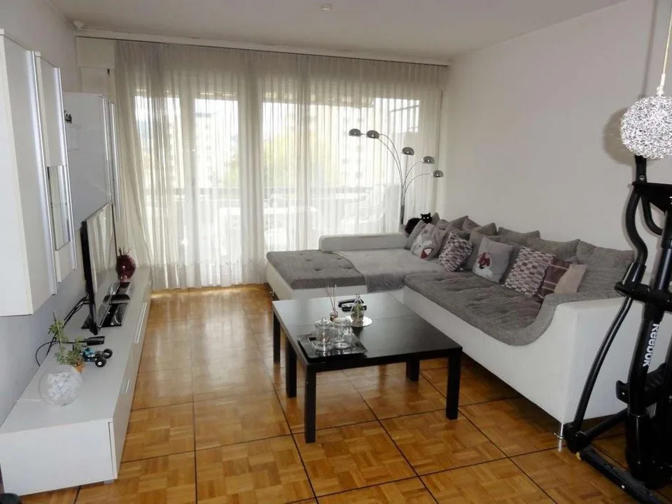 Beaumont - Building with swimming pool, ideal for a family