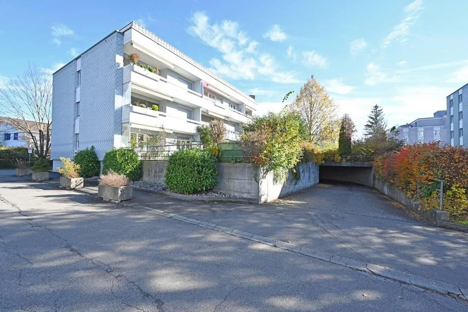 EINSTELLHALLENPLATZ IN THUN ZU VERMIETEN