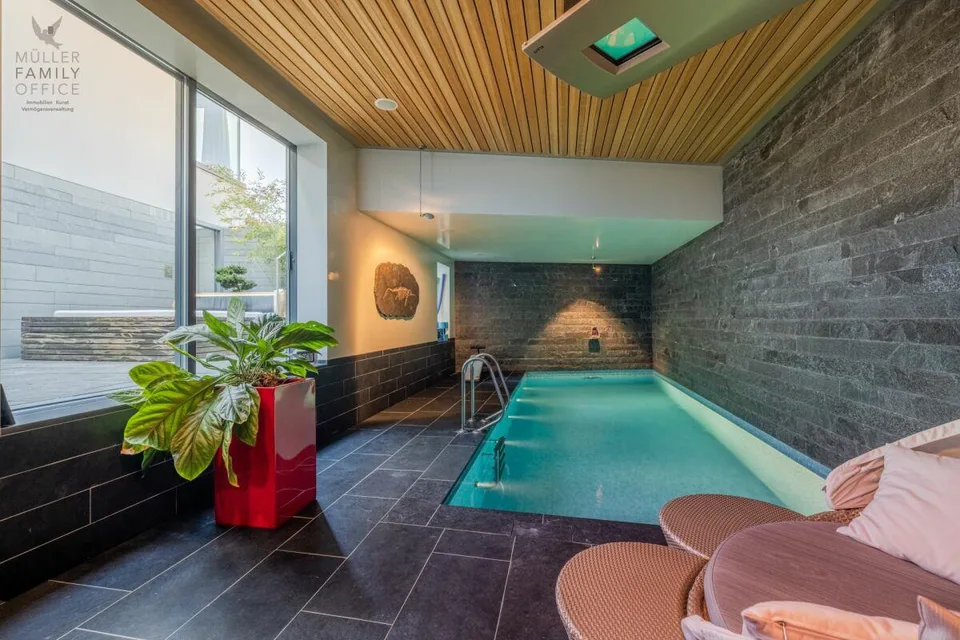 Traumhafte Luxus-Designer-Villa mit fantastischer Seesicht und Einl...