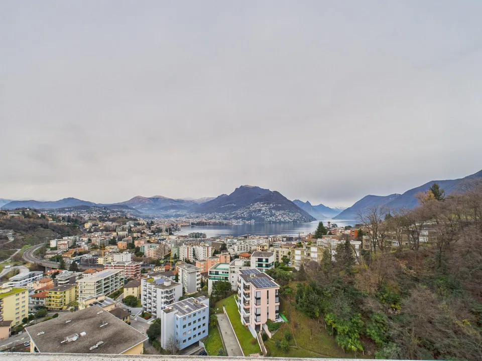Eccezionale appartamento 3.5 locali con vista lago a Pazzallo