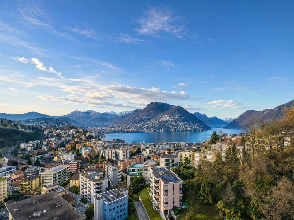 Eccezionale appartamento 3.5 locali con vista lago a Pazzallo