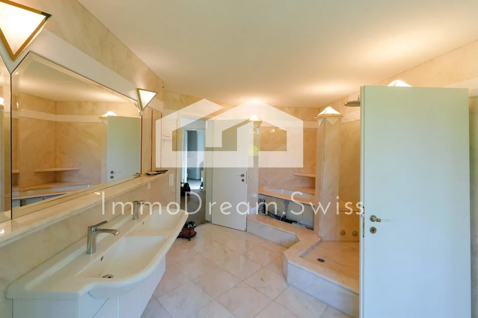 Grosszügige, sowie helle 4 ½ Zi. Maisonette-Eigentumswg., in der «R... – Foto 8 von 35