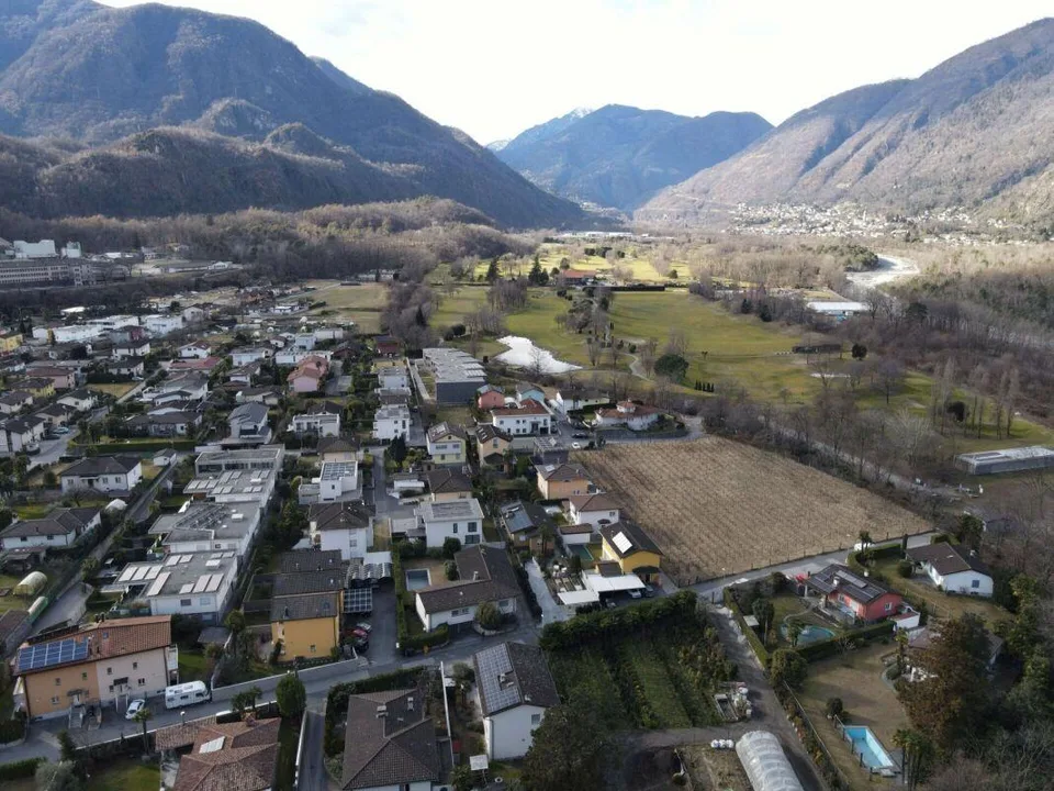 Casa bifamiliare in buonissimo stato / Zweifamilienhaus in Top-Zustand