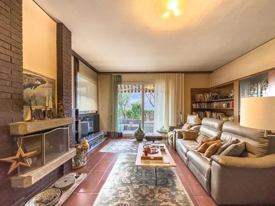 Casa a schiera con vista aperta a Vezia