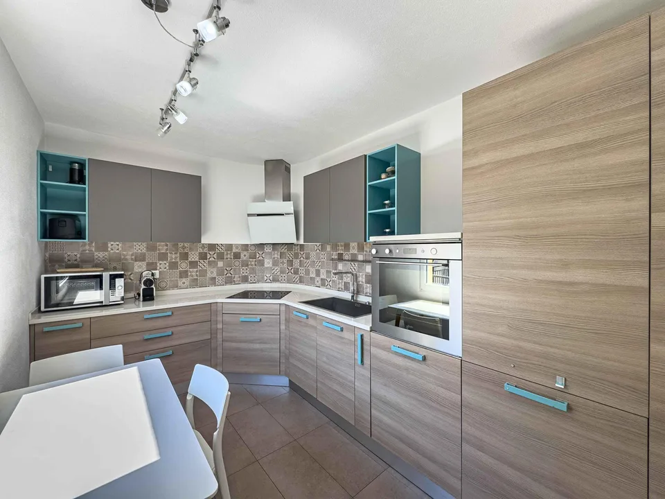 Casa sul lago a Caslano con pontile privato