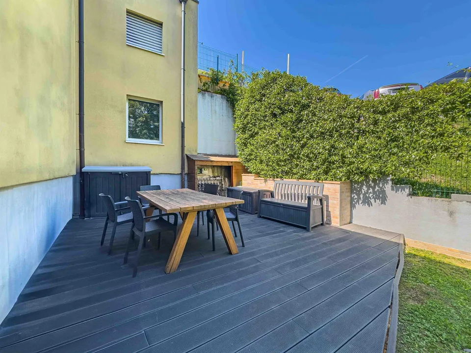 Casa sul lago a Caslano con pontile privato