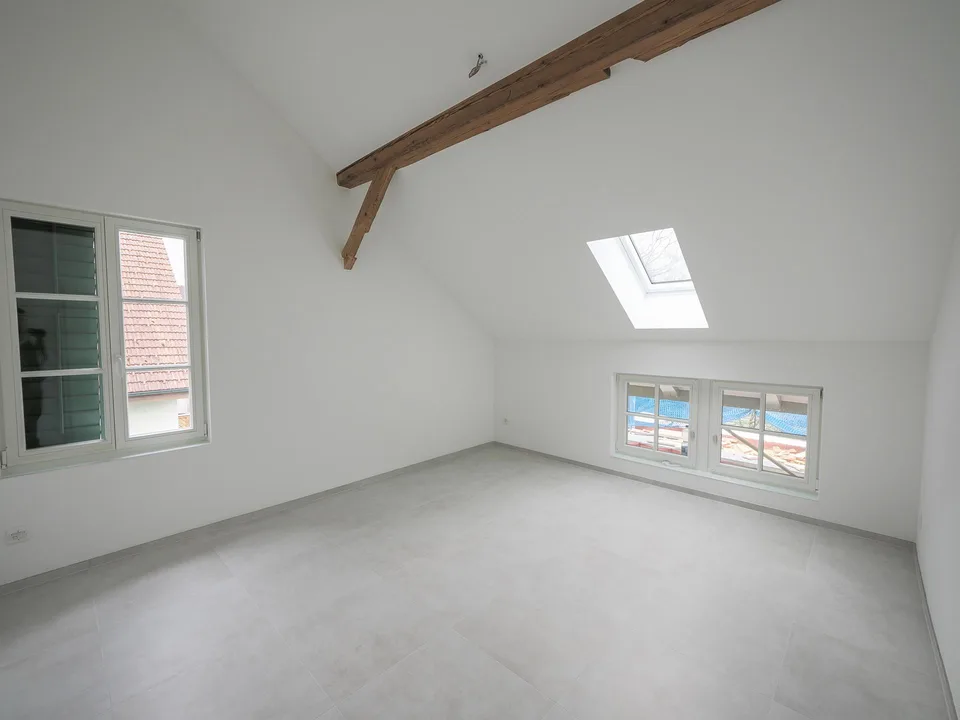 Neu erstellte 3.5-Zimmer-Dachwohnung (2.OG) in Aarwangen