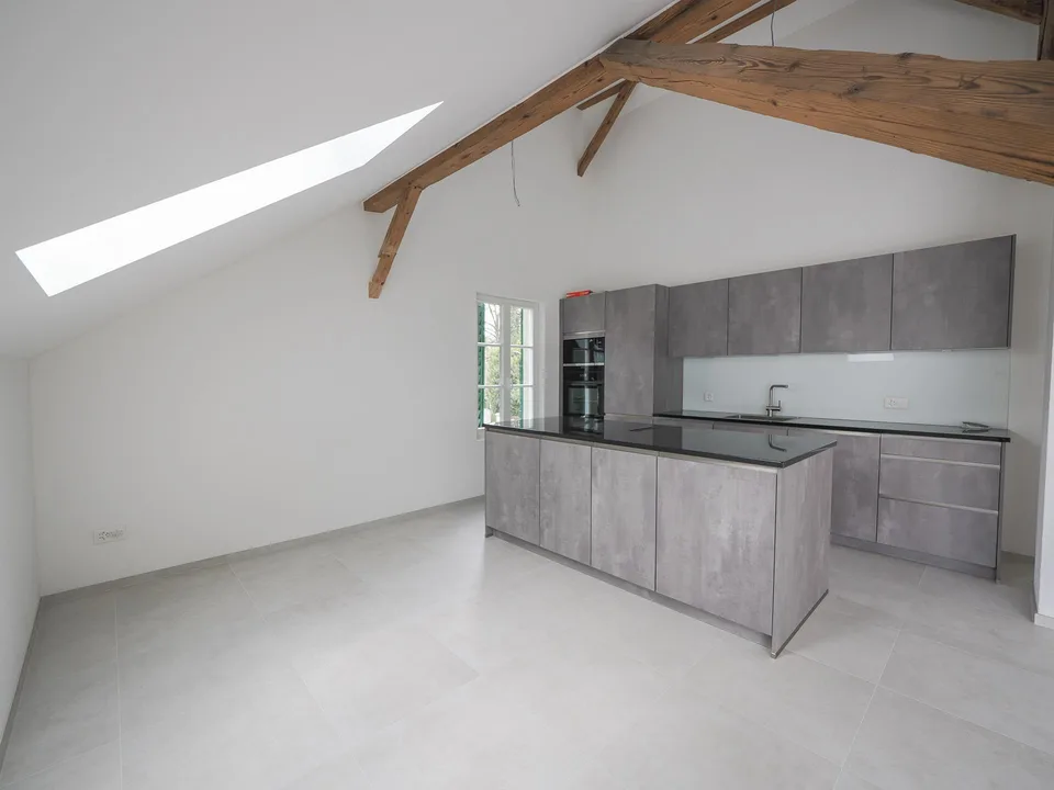 Neu erstellte 3.5-Zimmer-Dachwohnung (2.OG) in Aarwangen