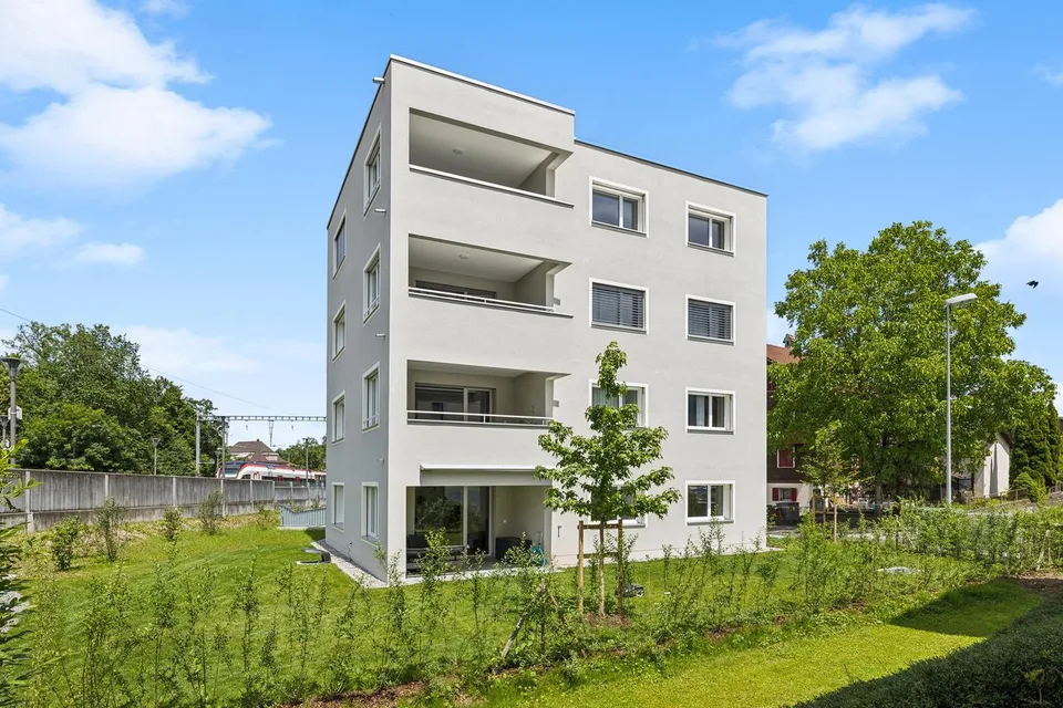 Zentrale, moderne 3.5 Zimmer Wohnung