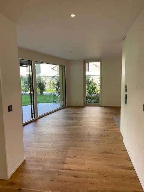 MODERNES WOHNEN IM GRÜNEN