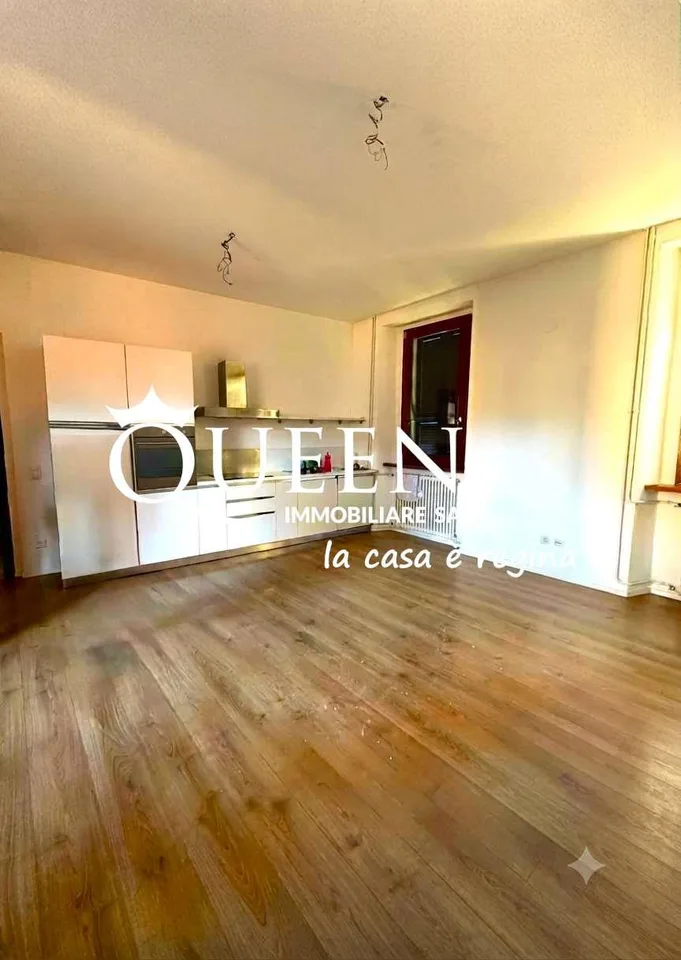 Stabio: luminoso appartamento 2.5 locali in caratteristica corte