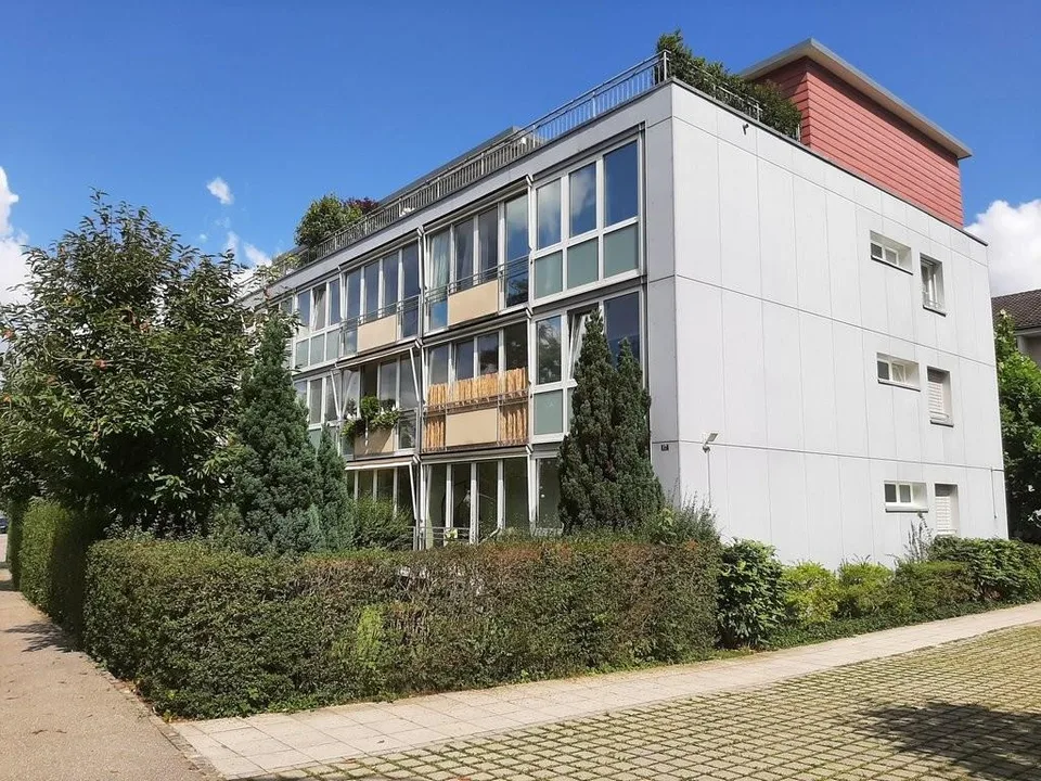 Aussen-Abstellplätze zu vermieten