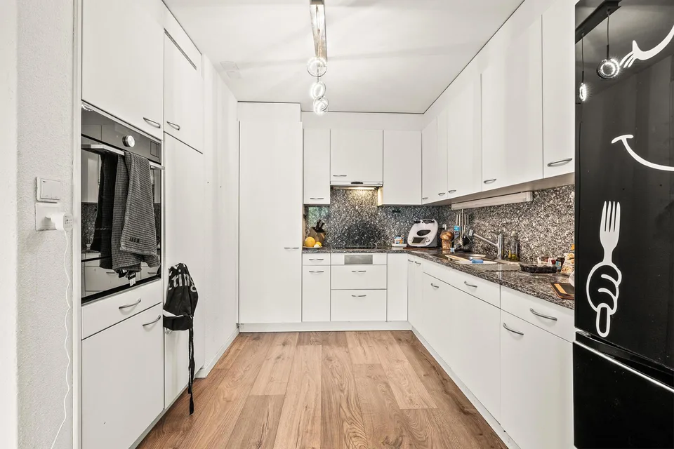 MAISONETTE LUMINEUSE ET CONVIVIALE DE 5,5 PIÈCES À ZURICH-NORD