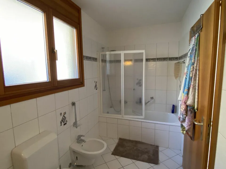 VENDESI A CUGNASCO - Bella casa unifamiliare di 5.5 locali in buoni... – Foto 15 von 18