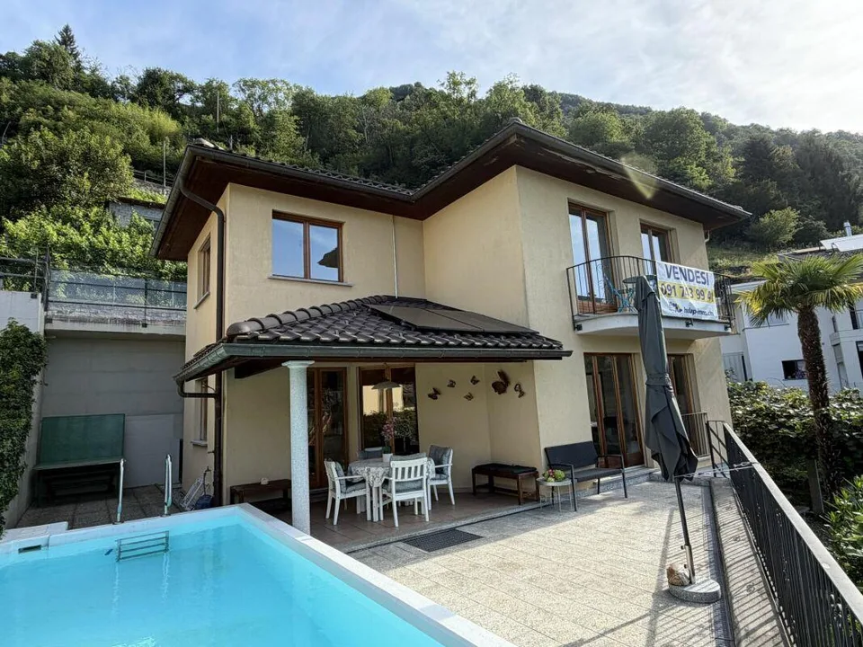 VENDESI A CUGNASCO - Bella casa unifamiliare di 5.5 locali in buoni...