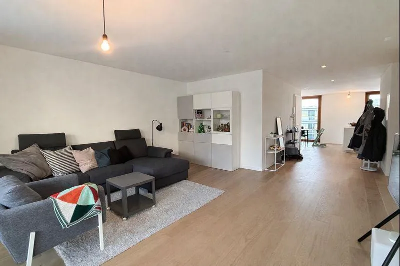 Traumhaft schöne 4 1/2 Zi. Whg.mit Panoramaweitblick