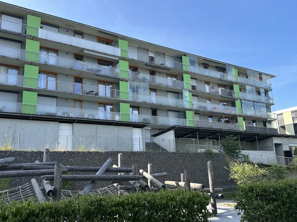 Traumhaft schöne 4 1/2 Zi. Whg.mit Panoramaweitblick