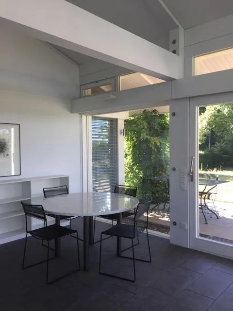 Bungalow mit grossem Garten Nähe Spital an Einzelperson zu vermieten.